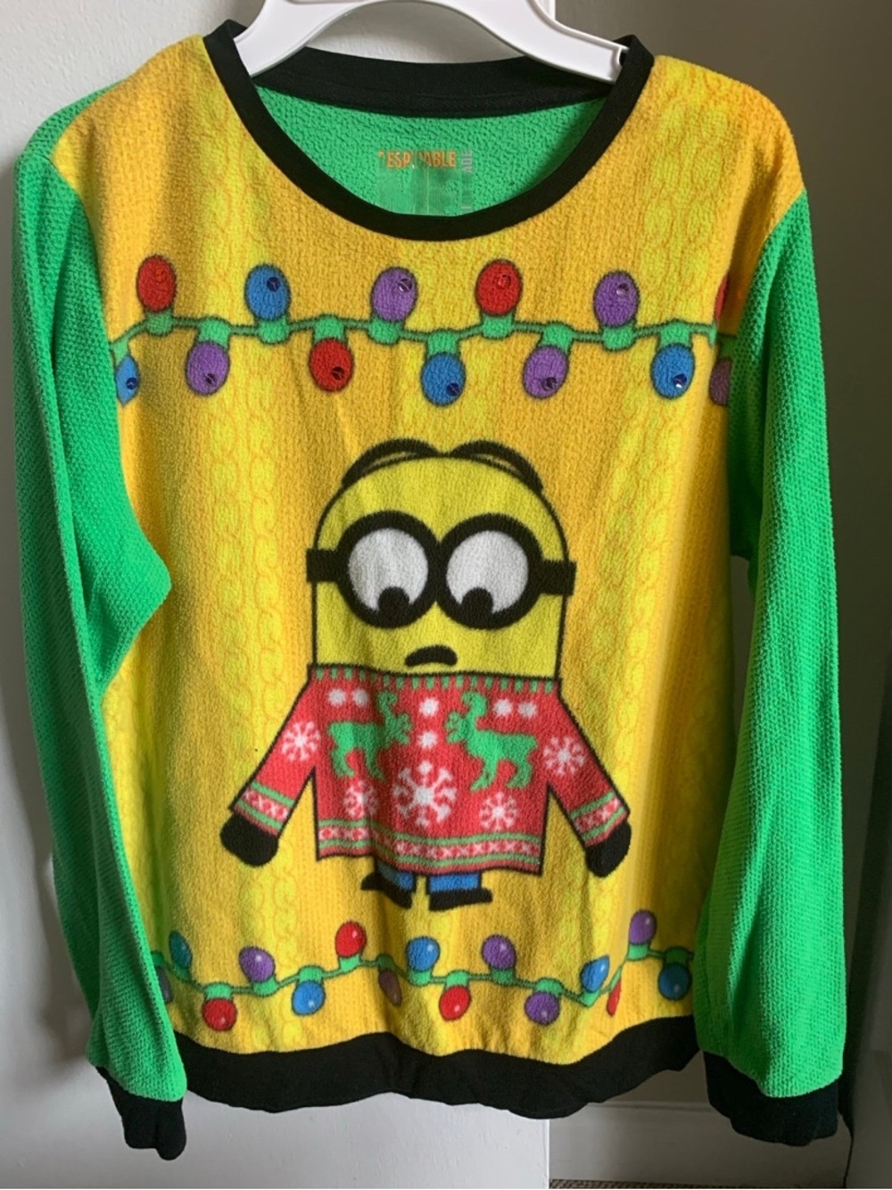 Despicable Me Minion Made Holiday Fleece Pajama Top M (8-10) Pullover Crew